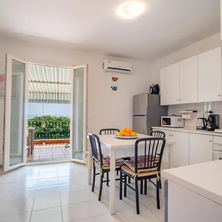 Апартаменты Guarda Che Mare Джардини-Наксос