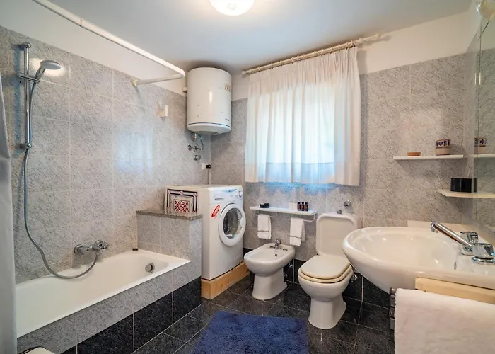 Apartment Guarda Che Mare