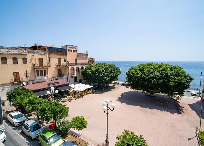 Guarda Che Mare * Giardini-Naxos